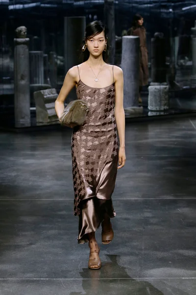 Look 23